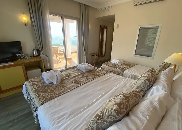 Szálloda Roseira Gulluk