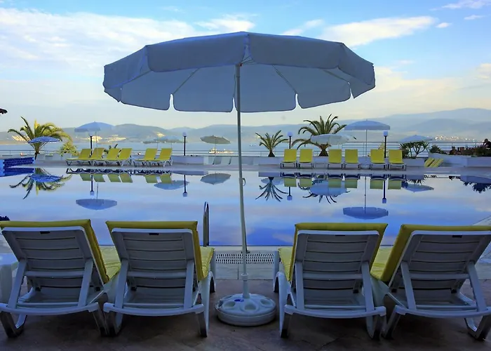 Szálloda Roseira Gulluk